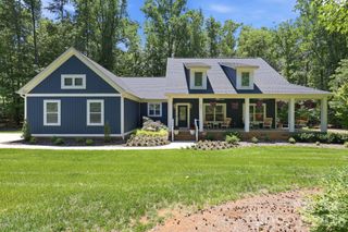 203 Spinnaker Court 104, Lexington, NC 27292