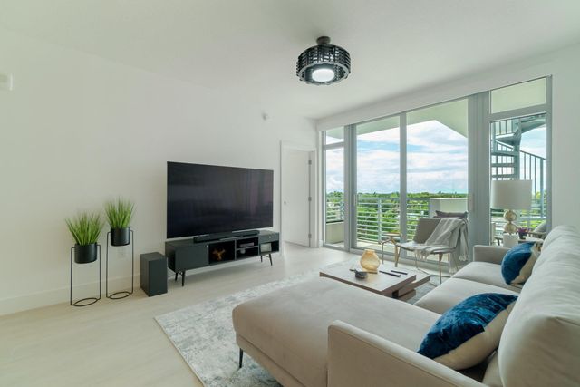 111 SE 1st Avenue 514, Delray Beach, FL 33444