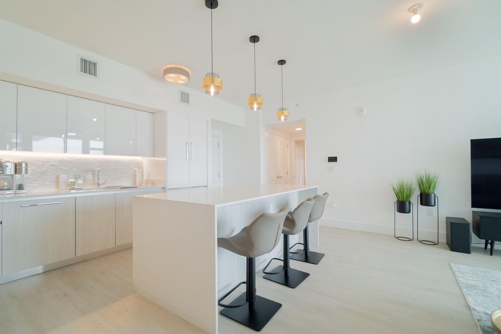 111 SE 1st Avenue 514, Delray Beach, FL 33444