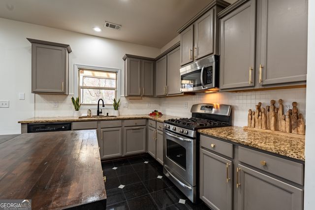 3482 Willow Meadow Lane, Douglasville, GA 30135