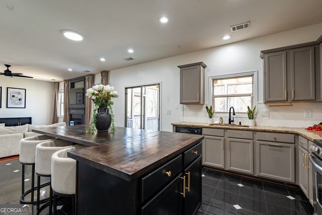 3482 Willow Meadow Lane, Douglasville, GA 30135