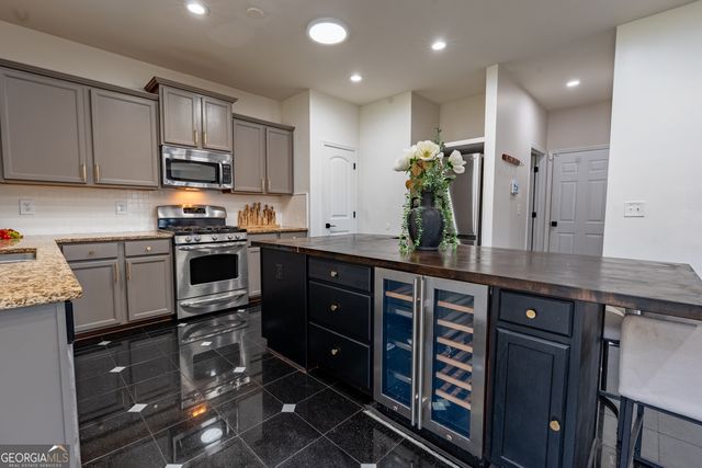 3482 Willow Meadow Lane, Douglasville, GA 30135