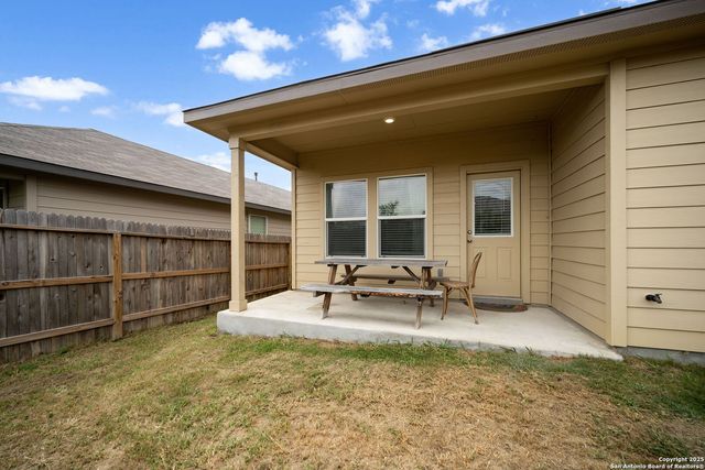 6522 Bleak Hills Blvd, San Antonio, TX 78252