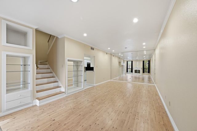 1201 Mcduffie Street 114, Houston, TX 77019