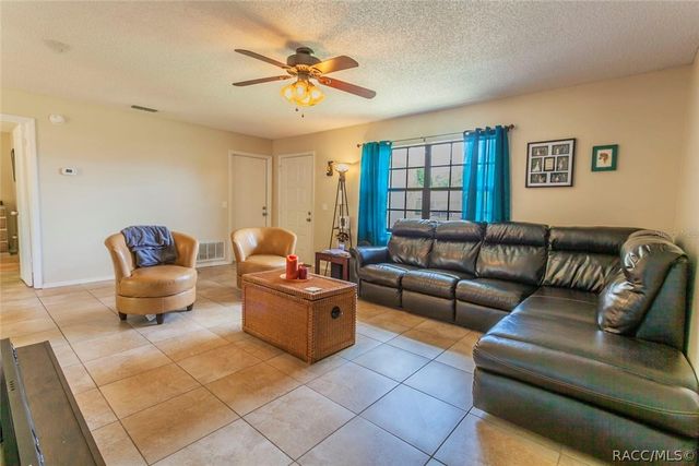 7211 SE 120th Street, Belleview, FL 34420