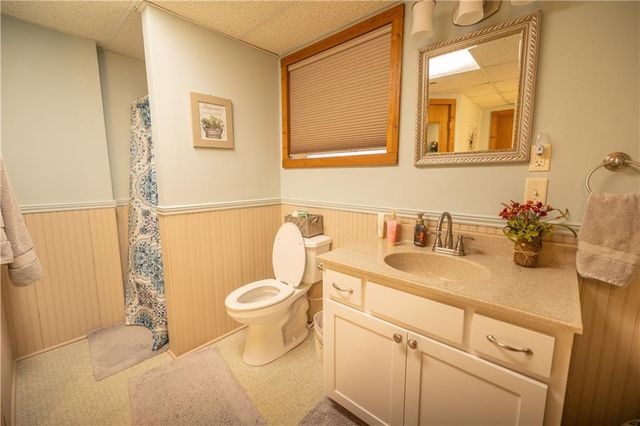 1424 Alleghany Street, Burlington, KS 66839
