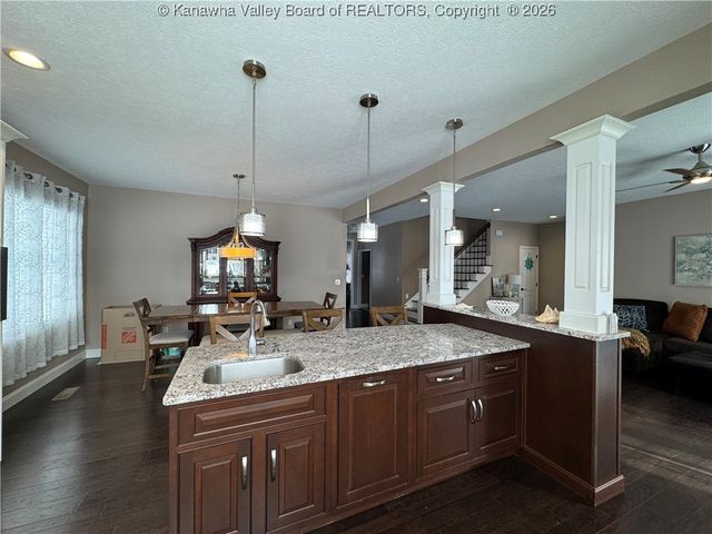 218A Ivywood Street, Eleanor, WV 25070