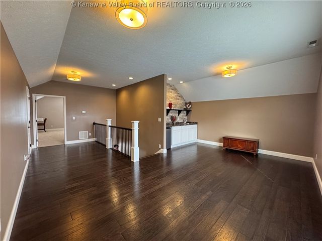 218A Ivywood Street, Eleanor, WV 25070