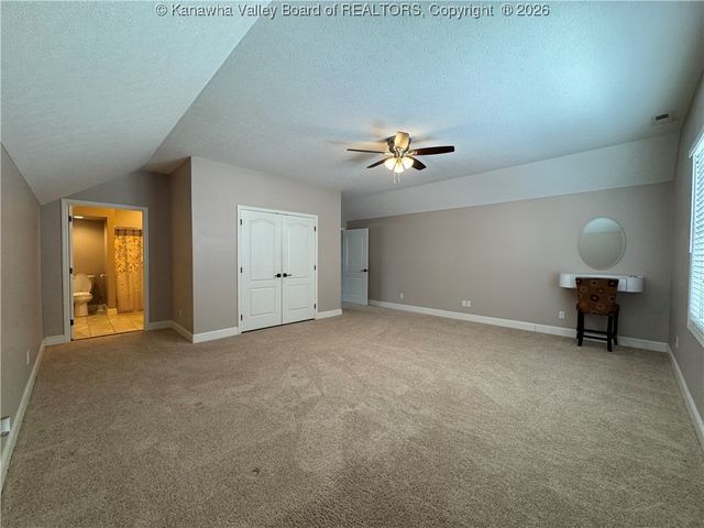 218A Ivywood Street, Eleanor, WV 25070