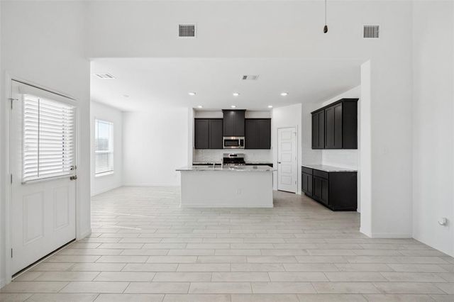 2123 Sanders Brook Drive, Baytown, TX 77521