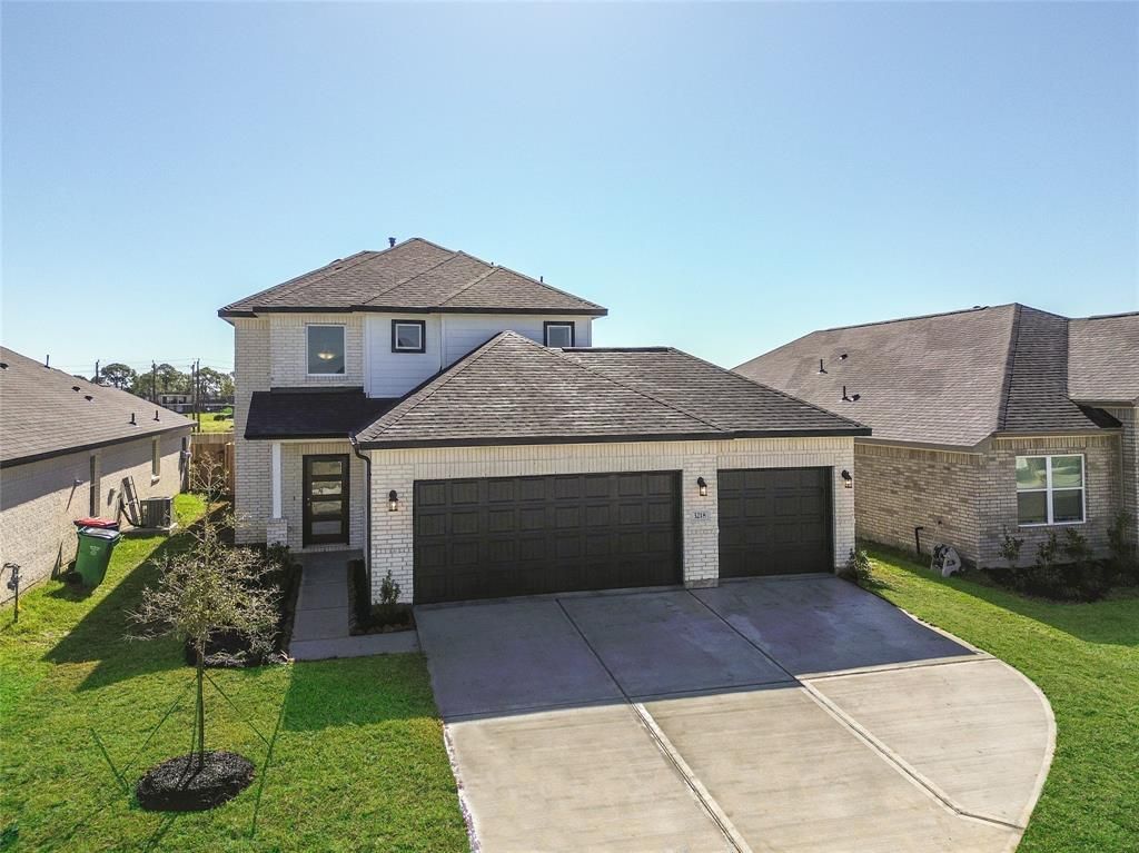 2123 Sanders Brook Drive, Baytown, TX 77521