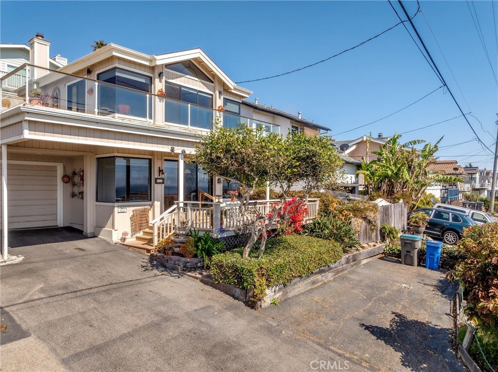 Image 4 of property listing at 3277 Ocean Boulevard, Cayucos, CA 93430