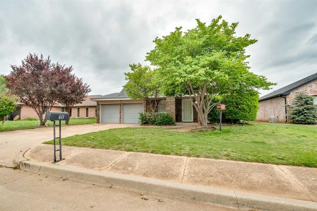 611 Linda Lane, Yukon, OK 73099
