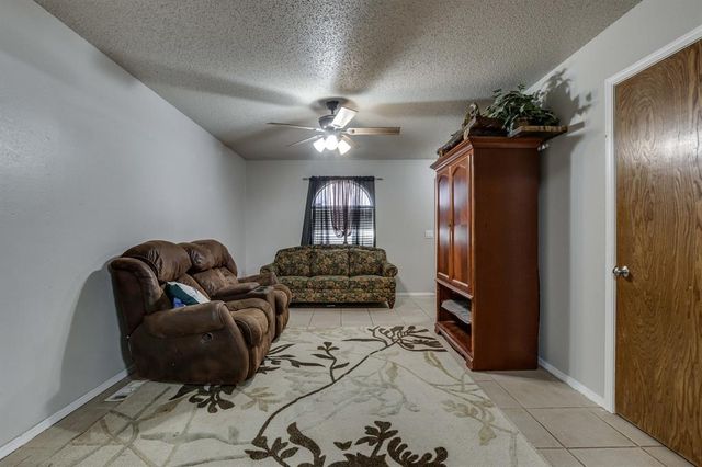 611 Linda Lane, Yukon, OK 73099