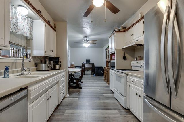 611 Linda Lane, Yukon, OK 73099