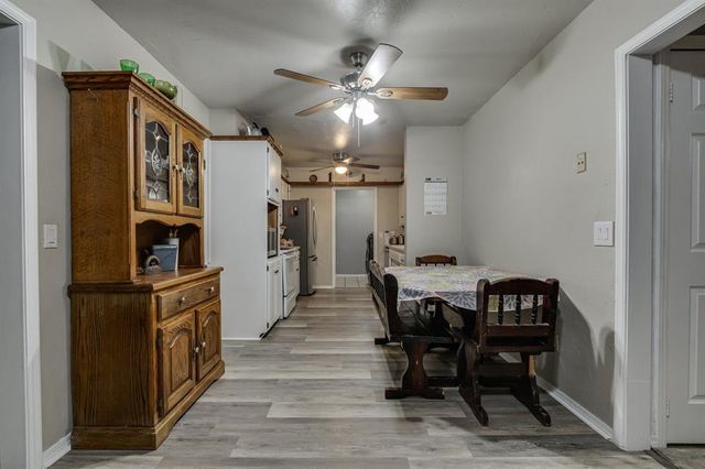 611 Linda Lane, Yukon, OK 73099