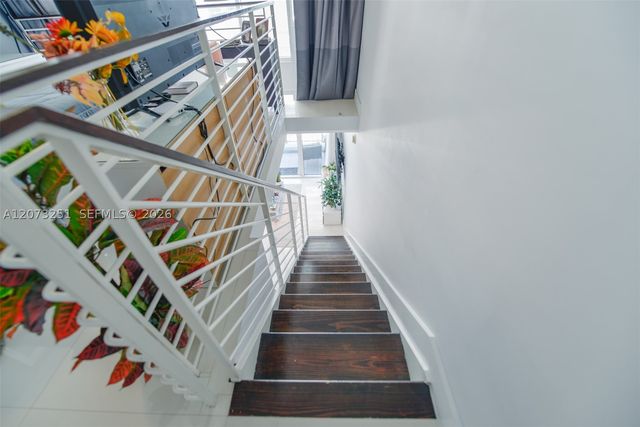60 SW 13th St 2404, Miami, FL 33130
