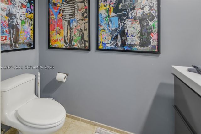 60 SW 13th St 2404, Miami, FL 33130