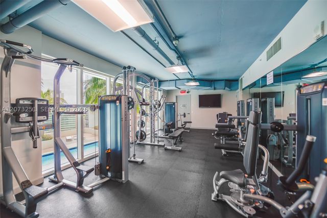 60 SW 13th St 2404, Miami, FL 33130
