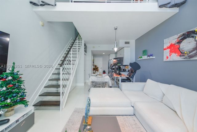 60 SW 13th St 2404, Miami, FL 33130