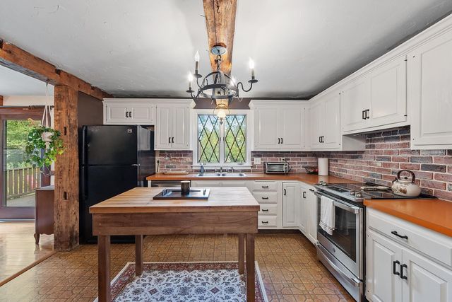 215 Colburn Rd # 8-45-1, Temple, NH 03084
