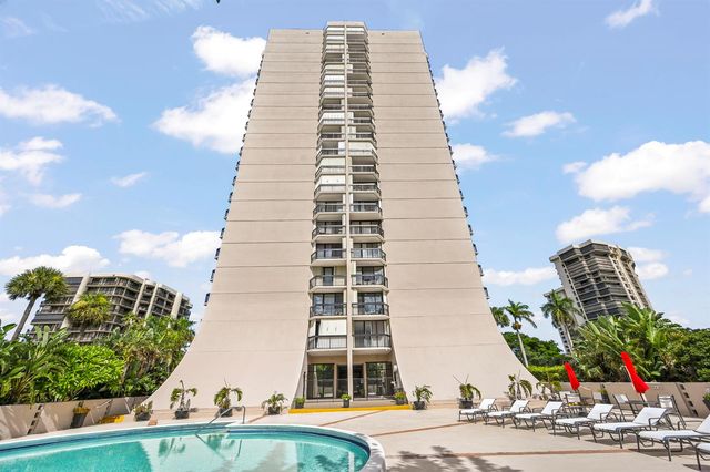 2425 PRESIDENTIAL Way 1006, West Palm Beach, FL 33401