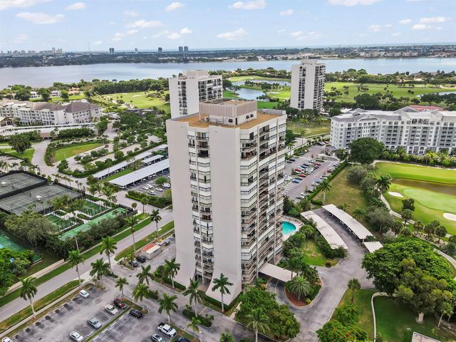 2425 PRESIDENTIAL Way 1006, West Palm Beach, FL 33401