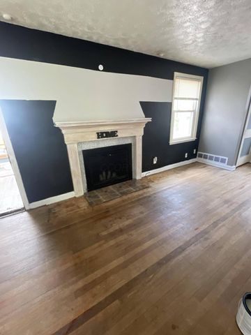 2444 Bretton Place, Columbus, OH 43211