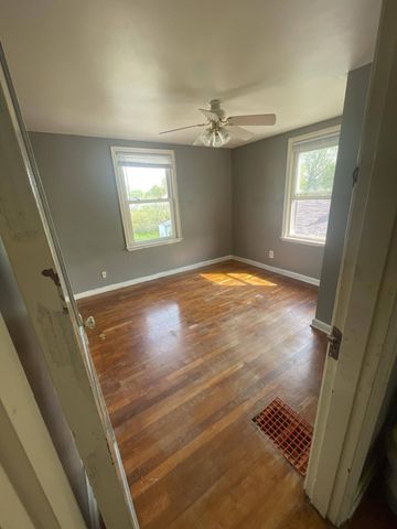 2444 Bretton Place, Columbus, OH 43211