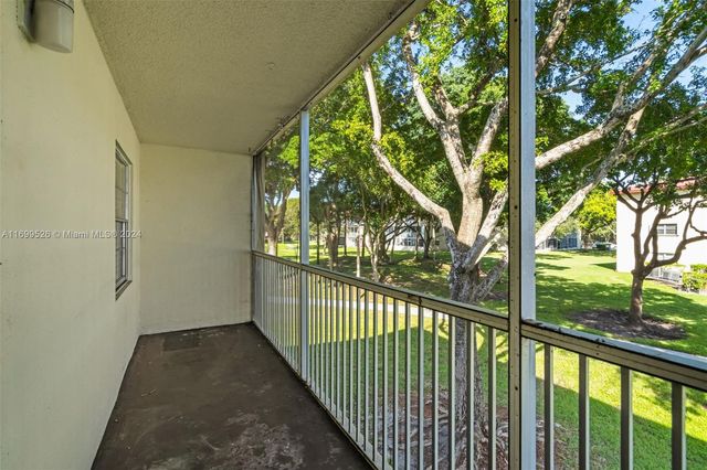200 SW 132nd Way 211L, Pembroke Pines, FL 33027