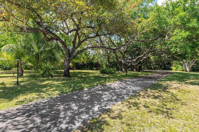 1110 NW 2nd Avenue, Delray Beach, FL 33444