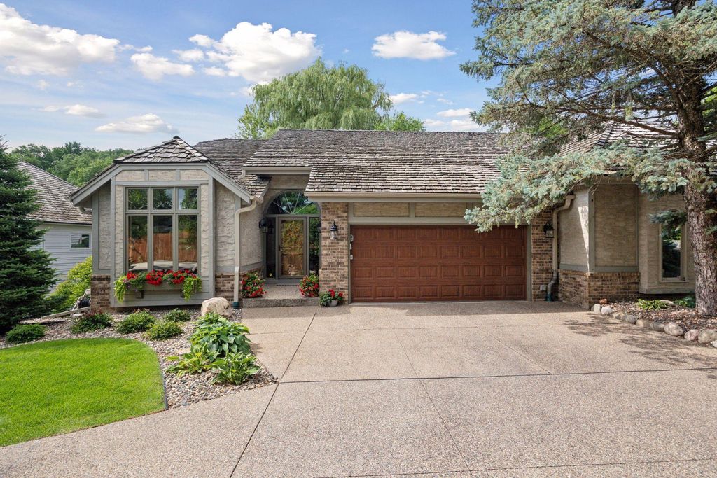 6545 McCauley Trail W, Edina, MN 55439