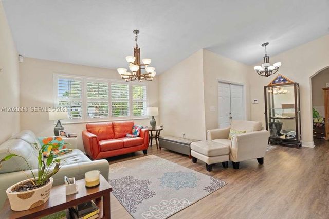 32302 SW 204th Ct, Homestead, FL 33030