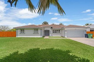 32302 SW 204th Ct, Homestead, FL 33030