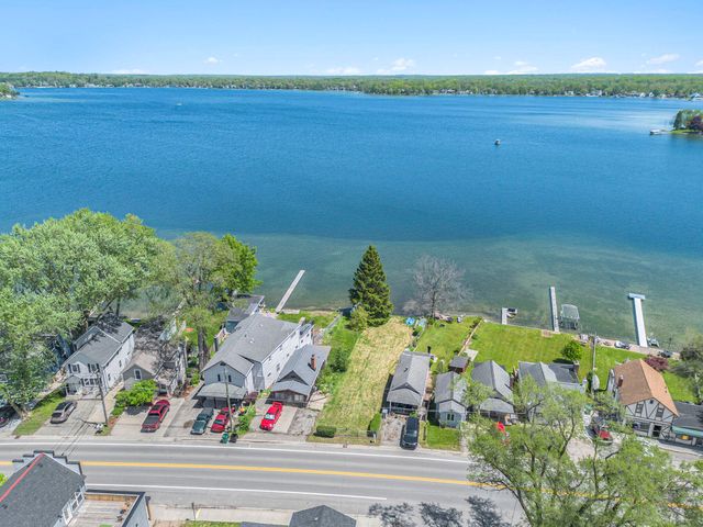 9510 Main Street, Whitmore Lake, MI 48189