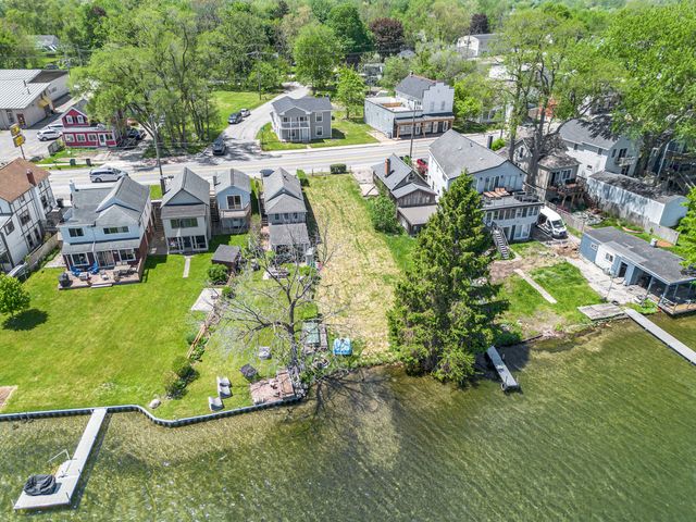 9510 Main Street, Whitmore Lake, MI 48189