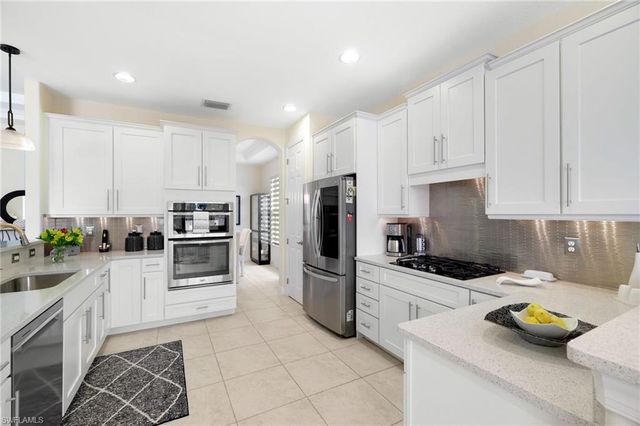 23452 Sanabria LOOP, Bonita Springs, FL 34135