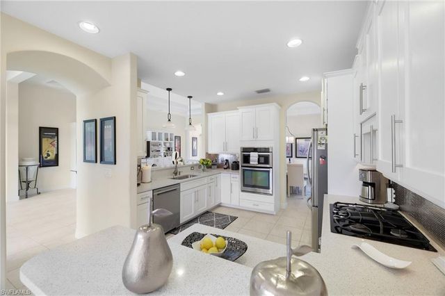 23452 Sanabria LOOP, Bonita Springs, FL 34135