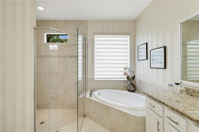 23452 Sanabria LOOP, Bonita Springs, FL 34135