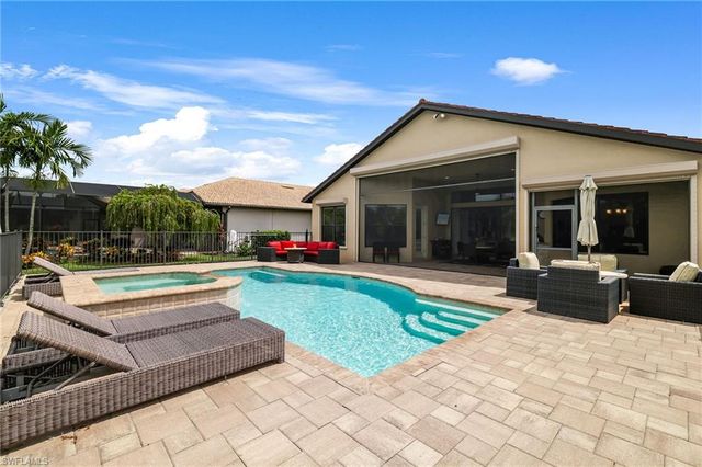 23452 Sanabria LOOP, Bonita Springs, FL 34135