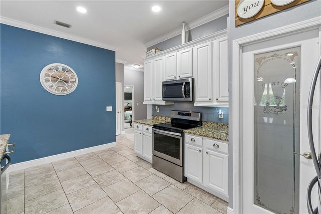 3004 MANITOBA AVENUE, Groveland, FL 34736