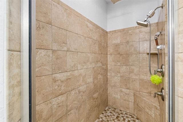 3004 MANITOBA AVENUE, Groveland, FL 34736