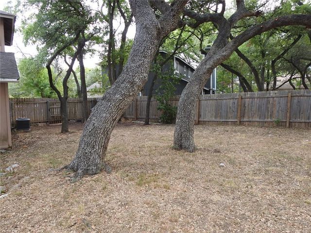 4500 Dorsett Oaks CIR, Austin, TX 78727