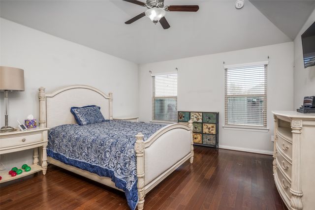 1913 Pavilion Lane, Denton, TX 76210