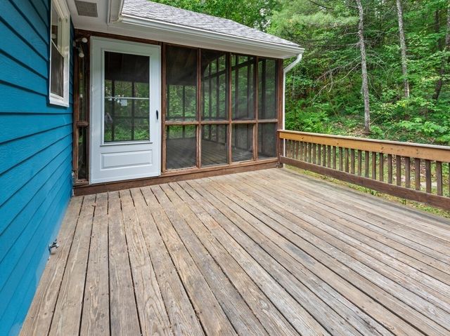 987 Wachusett St, Holden, MA 01522