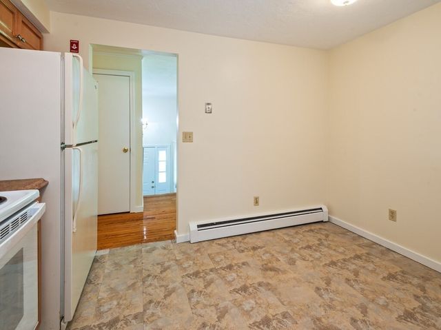 987 Wachusett St, Holden, MA 01522