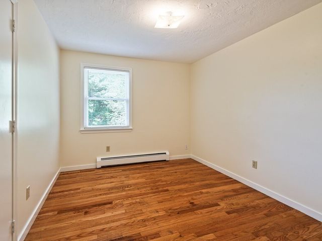 987 Wachusett St, Holden, MA 01522