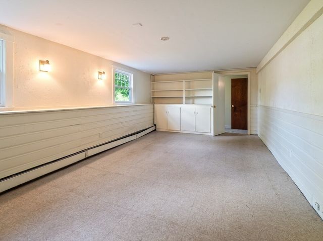987 Wachusett St, Holden, MA 01522