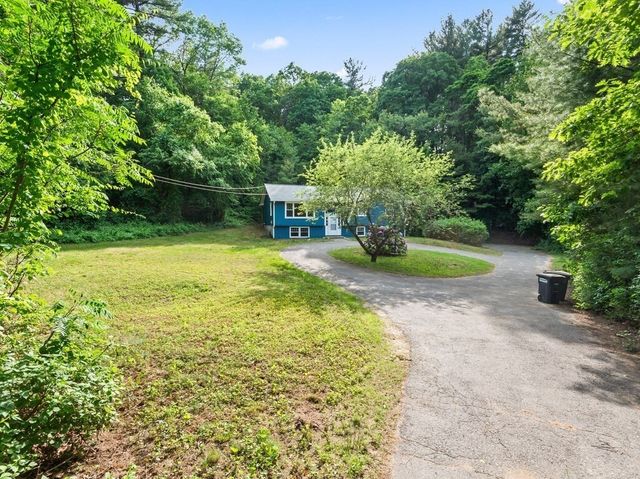 987 Wachusett St, Holden, MA 01522