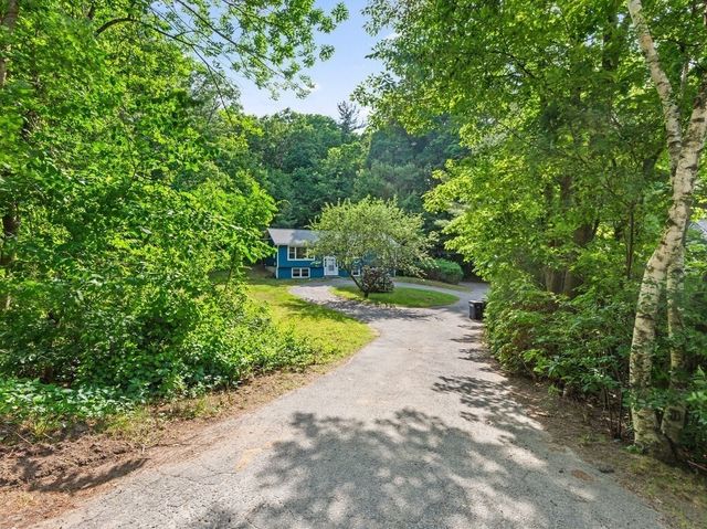 987 Wachusett St, Holden, MA 01522